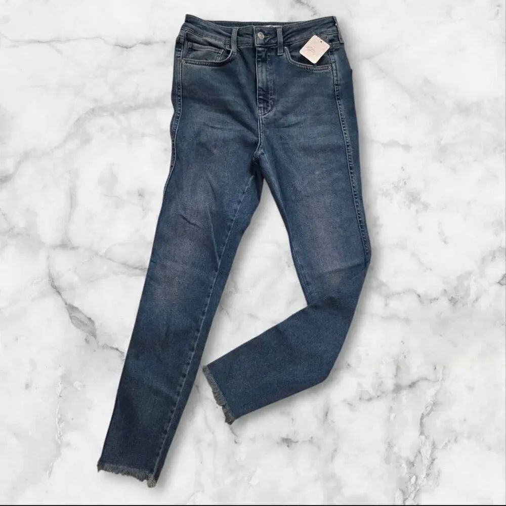 Free People Blue Jeans Size 28 NWT
